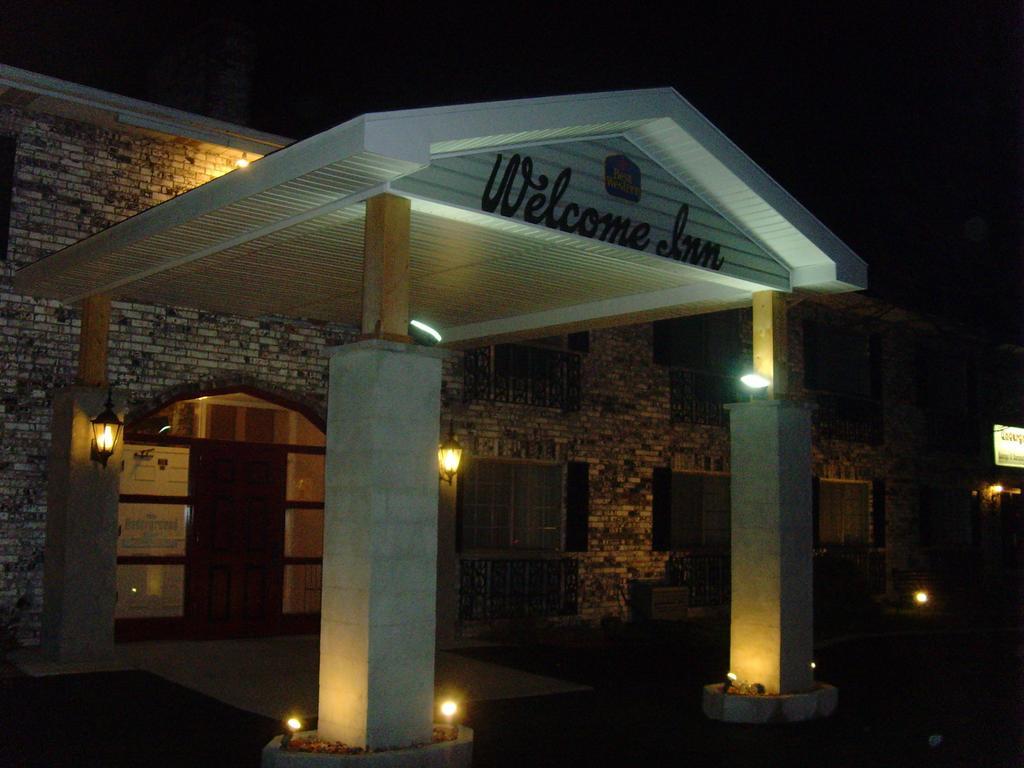 Ripon Welcome Inn And Suites Ngoại thất bức ảnh