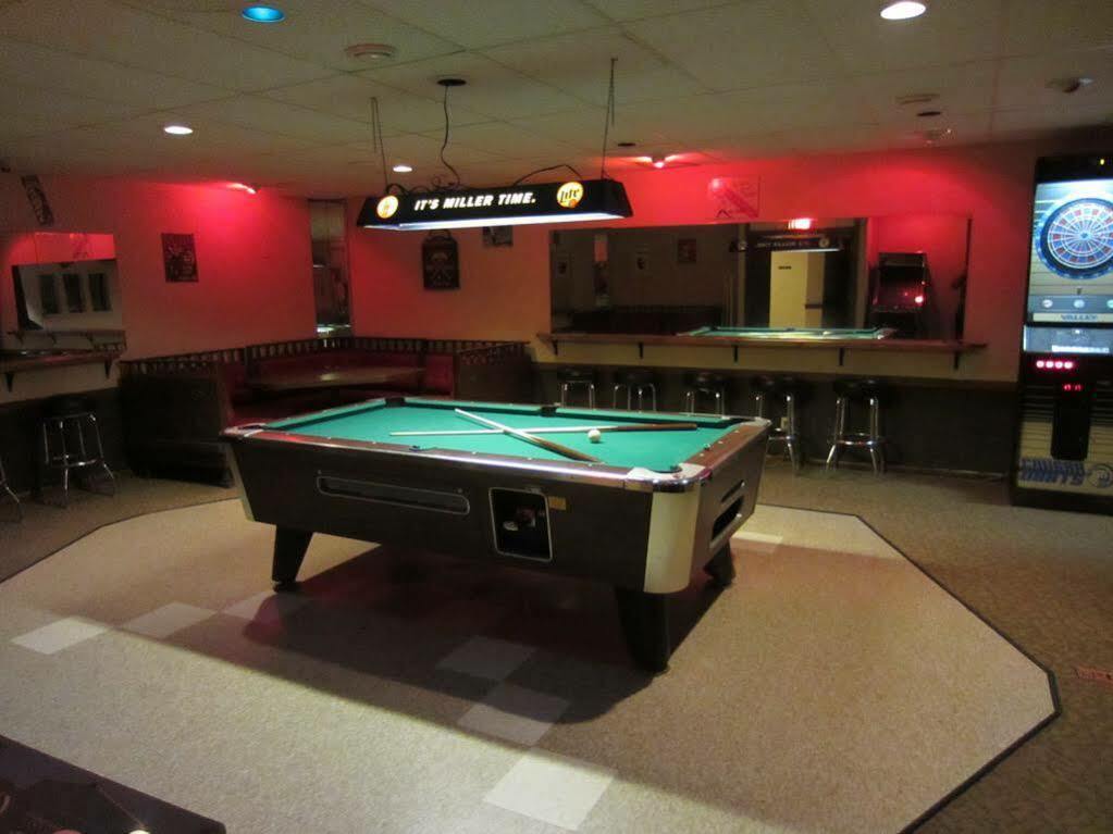 Ripon Welcome Inn And Suites Ngoại thất bức ảnh